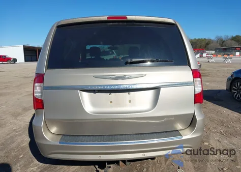 2016 Chrysler Town & Country Touring-L Anniversary Edition from USA, damaged, VIN 2C4RC1CG3GR135681